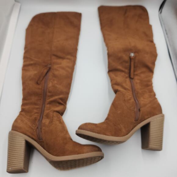 DV Women’s faux suede BROWN KNEE HIGH‎ boots size 6 - Picture 2 of 3